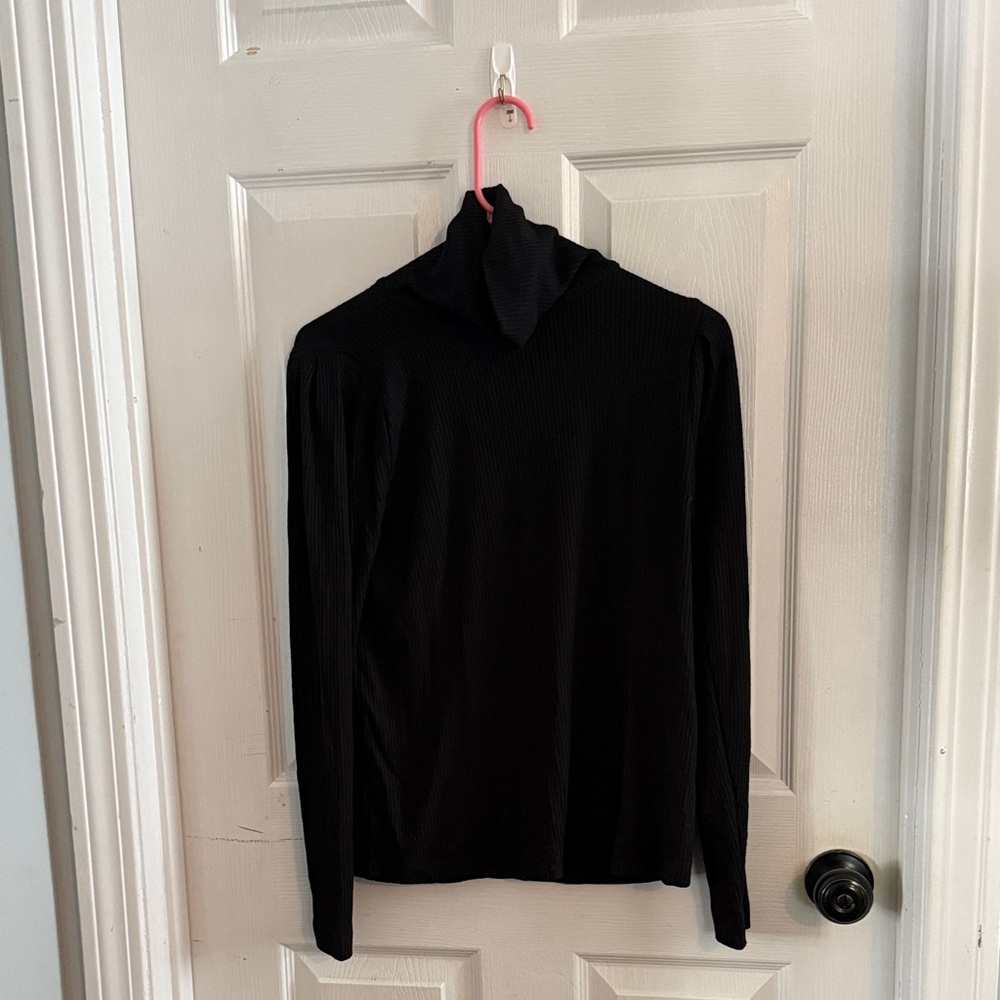 Black Long Sleeve Turtleneck Top